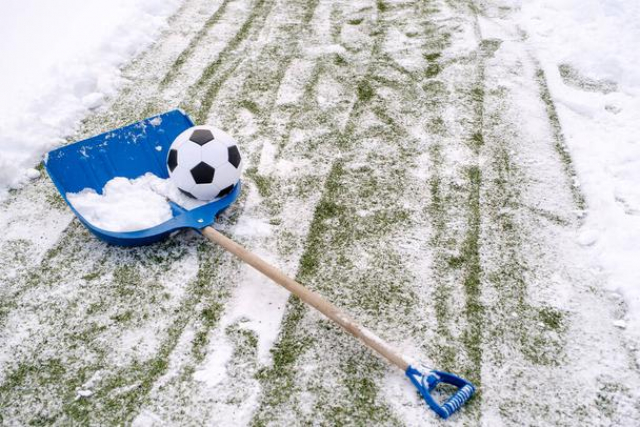 Kunstgras onderhoud in de winter